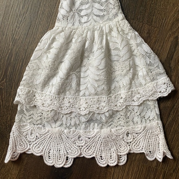 White lace cropped top - Picture 7 of 8